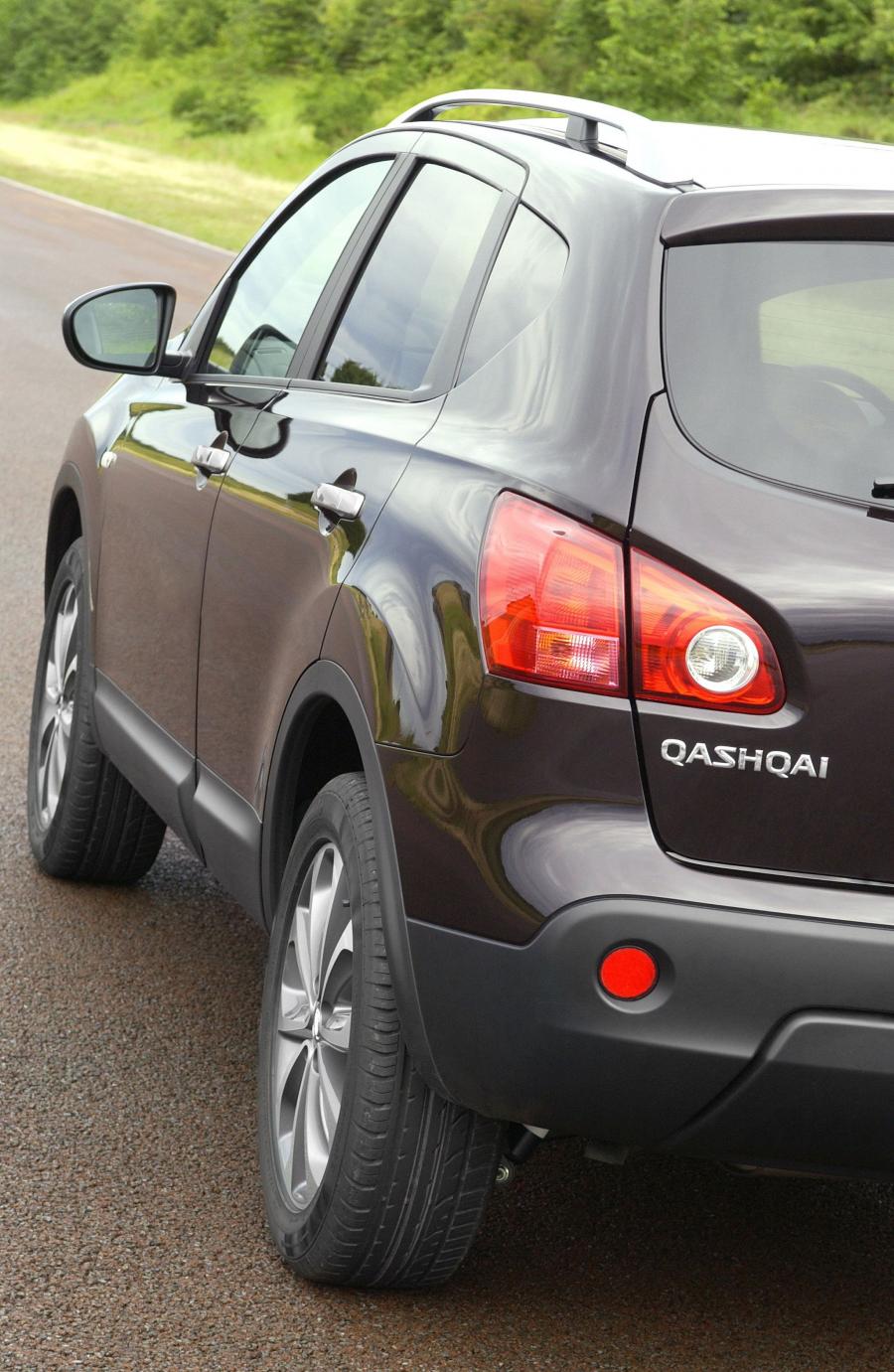  Nissan Qashqai 2007 года  (фото 81 из 100)